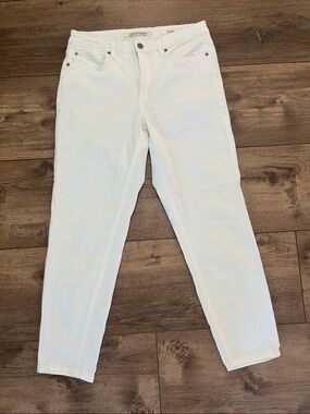 Jones New York White Ankle Ankle Slim Jeans
